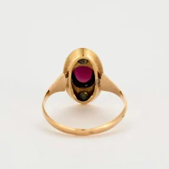 Bague en or rose et tourmaline cabochon