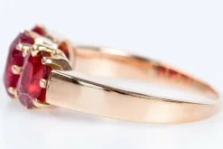 Bague en or rose, rubis