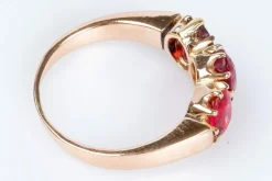 Bague en or rose, rubis
