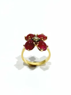 Bague en or, rubis et diamants