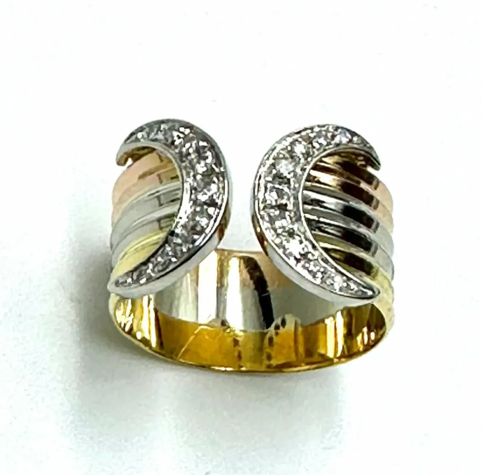 Bague en or tricolore, avec diamants