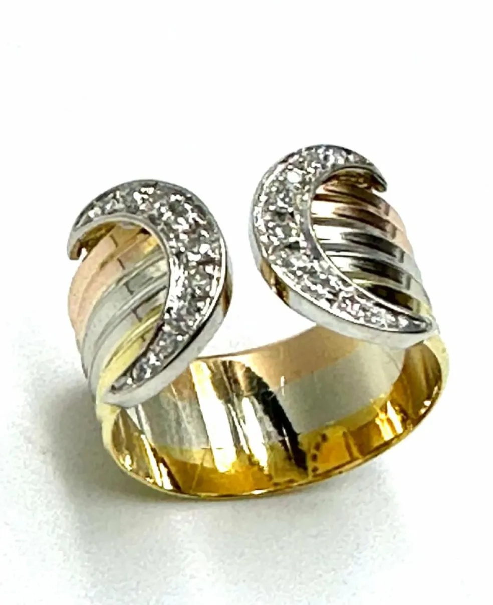 Bague en or tricolore, avec diamants
