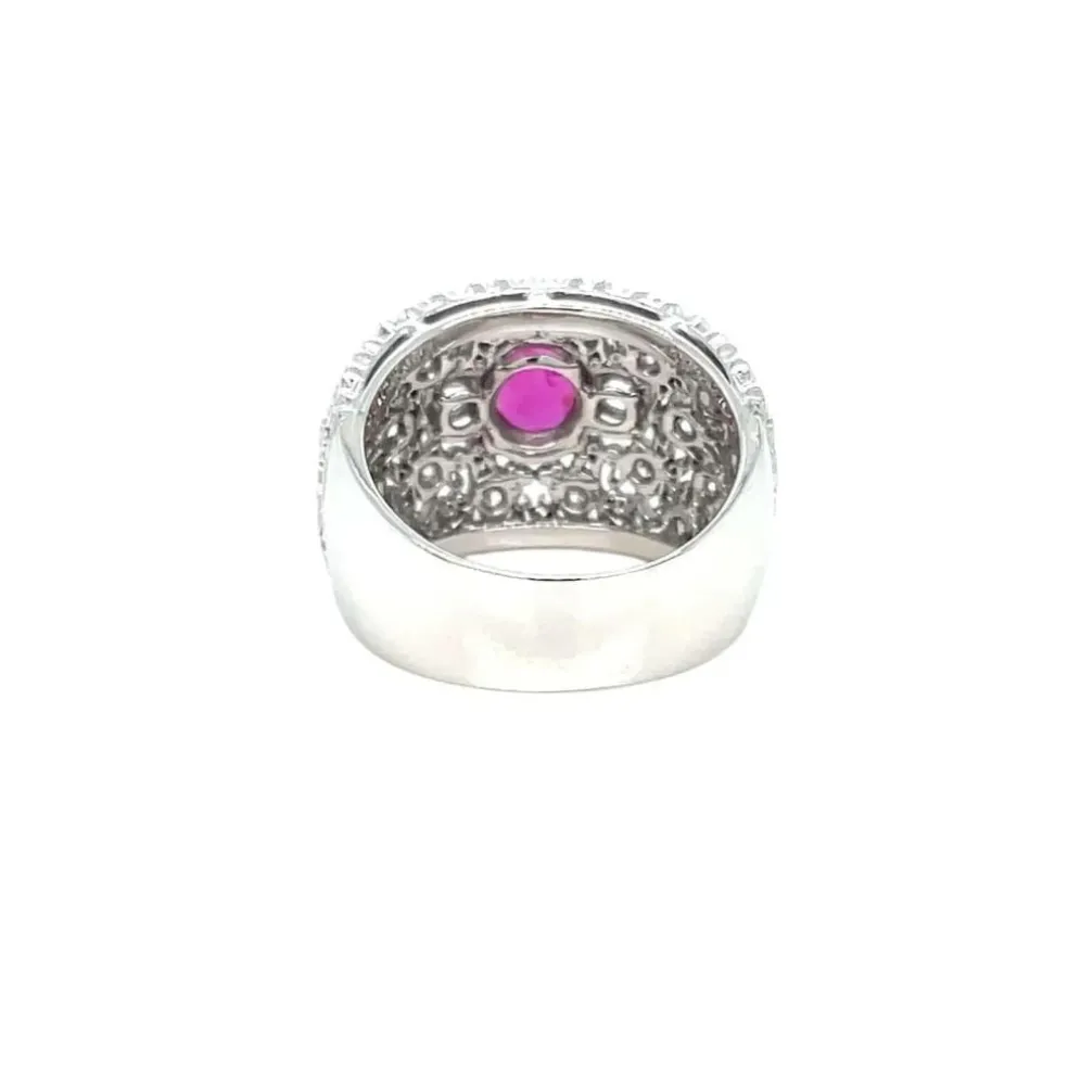 Bague en or vintage certifiée sans chaleur avec diamants et rubis de Birmanie gravés