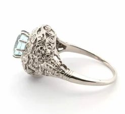 Bague en platine avec aigue-marine et diamants