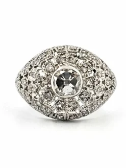 Bague en platine avec diamant Old Mine et diamants environnants