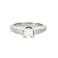 Bague en platine avec diamants