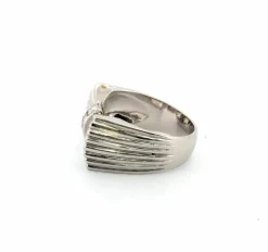 Bague en platine avec diamants