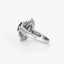 Bague en platine avec doublet saphir et petits diamants