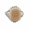 Bague en platine avec opale éthiopienne et diamants