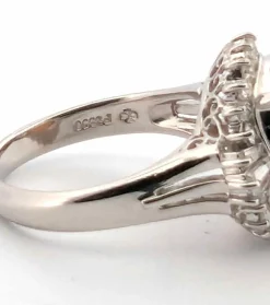 Bague en platine avec opale éthiopienne et diamants