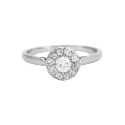 Bague en platine diamants