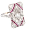 Bague en platine, diamants et rubis rectangulaire