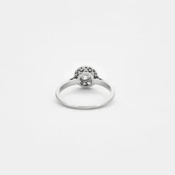 Bague en platine diamants