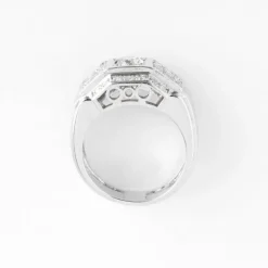 Bague en platine et diamants à gradins