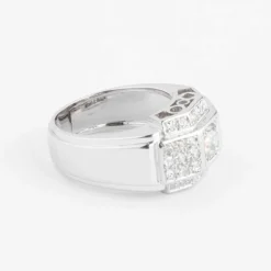 Bague en platine et diamants à gradins