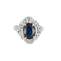 Bague en platine, saphir et diamants