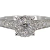 Bague entourage en or blanc avec diamants