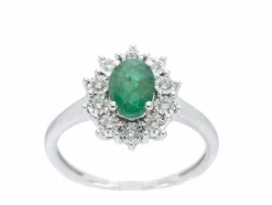 Bague entourage en or blanc avec émeraude et diamants