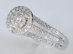 Bague entourage en or blanc avec diamants