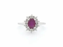 Bague entourage en or blanc avec rubis et diamants