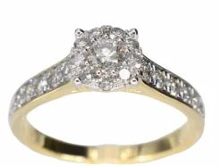 Bague entourage en or jaune avec diamants