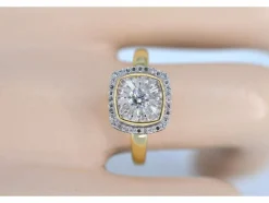 Bague entourage en or jaune avec diamants