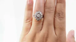 Bague entourage or blanc diamants