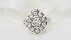 Bague entourage or blanc diamants