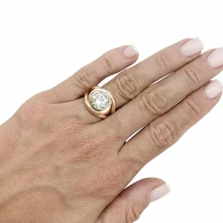 Bague entrelacée deux tons d'or, diamant 2,78 carats.