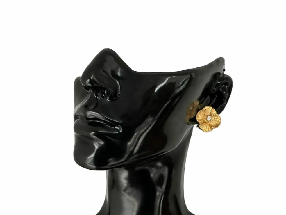 Bague et boucles d'oreilles fleur design en or jaune avec diamants