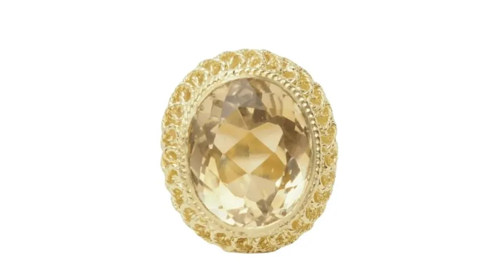 Bague filigranée en or jaune et citrine facettée