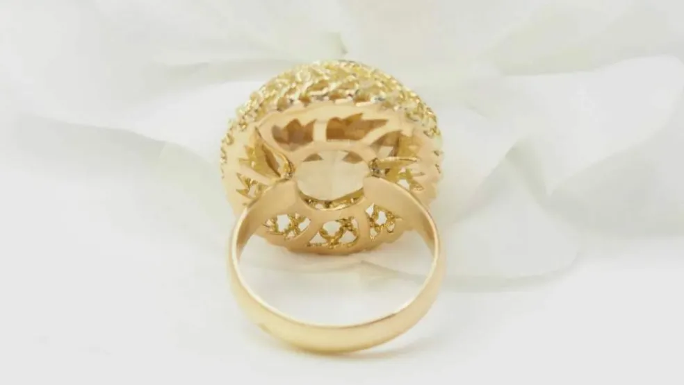 Bague filigranée en or jaune et citrine facettée