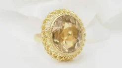Bague filigranée or jaune et citrine facettée