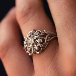 Bague fils d'or blanc et diamants