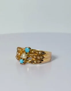 Bague fin XIXè en or rose avec turquoise et perles de rocaille
