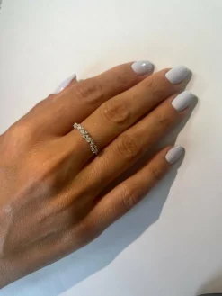 Bague fine demi alliance diamant