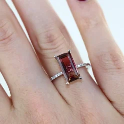 Bague fine tourmaline rectangle et diamants
