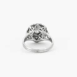 Bague fleur ciselée Diamants