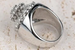 Bague fleur diamant 2 carats or blanc 18 carats
