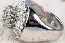 Bague fleur diamant 2 carats or blanc 18 carats