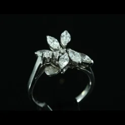 Bague fleur diamants