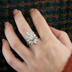 Bague fleur diamants