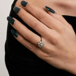 Bague Fleur Diamants Or Blanc