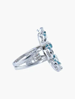 Bague fleur diamants, topazes, or blanc