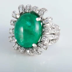 Bague Fleur Emeraude cabochon Diamants