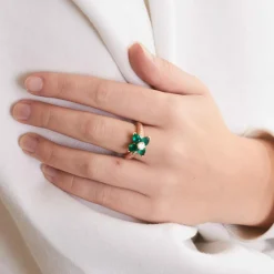 Bague Fleur Emeraudes Diamants