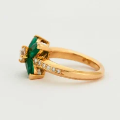 Bague Fleur Emeraudes Diamants