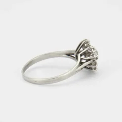 Bague Fleur en Or Gris, Diamants