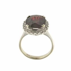 Bague fleur or blanc avec grenat et diamants