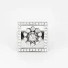 Bague fleur, or blanc et diamants
